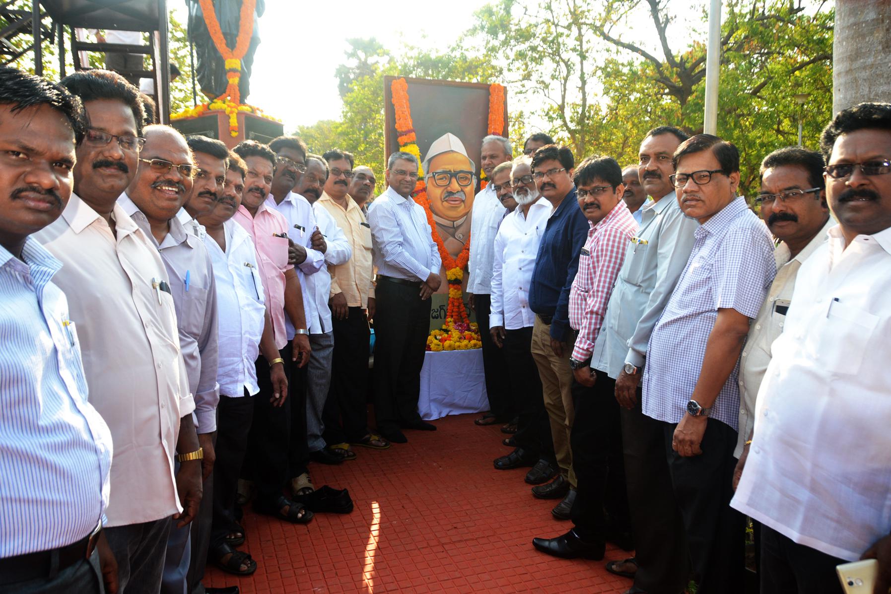 Babu Jagjeevanram Jayanti celebrated in Ukkunagaram