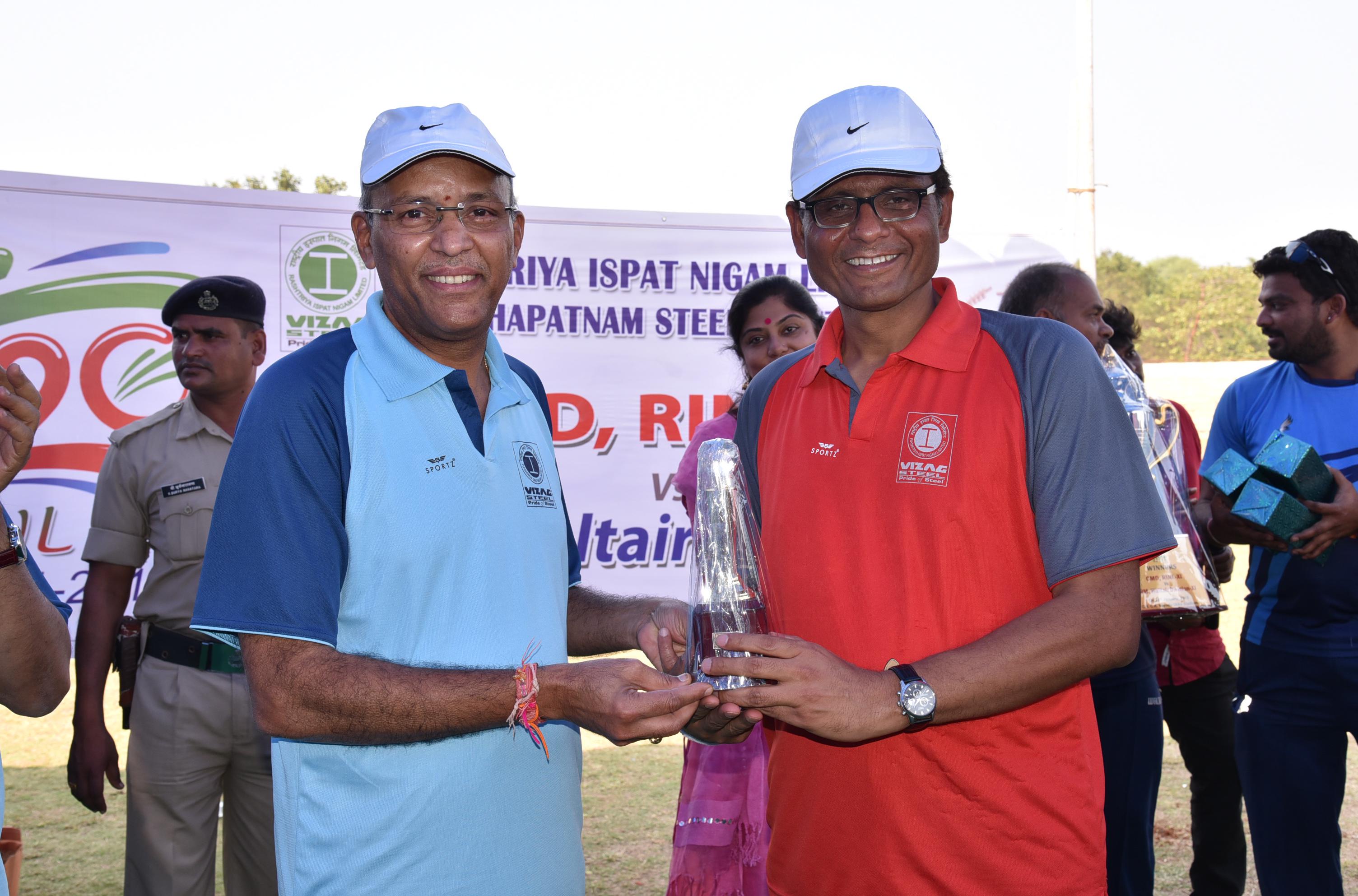 ECo Rly wins  Friendly Cricket Match against RINL 